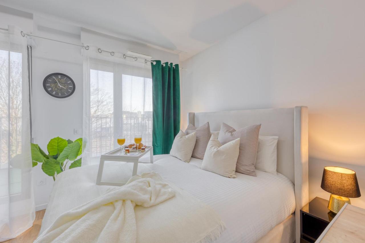 Cinema Moon Luxury - Gare 3Min - Proche Paris Daire Massy  Dış mekan fotoğraf