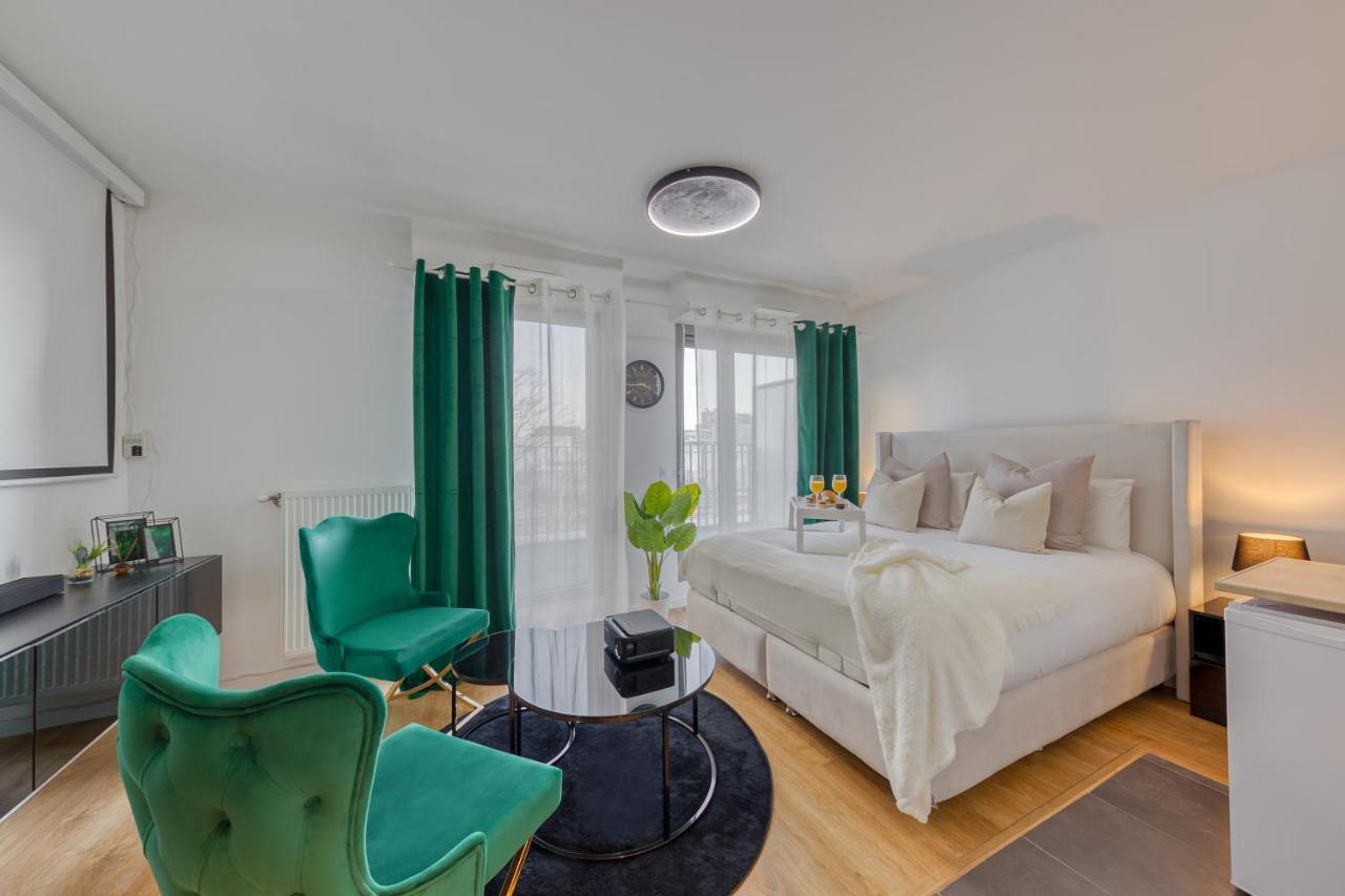 Cinema Moon Luxury - Gare 3Min - Proche Paris Daire Massy  Dış mekan fotoğraf